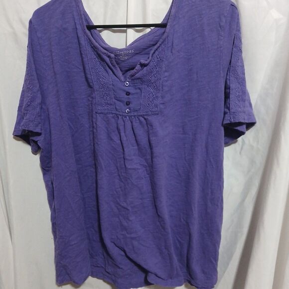 Catherines Short Sleeve V-Neck Tunic Blouse Purple Size 1x  Crochet Lace See Pic - Picture 1 of 7